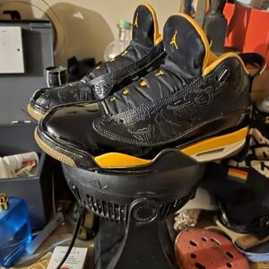 Jordan Black And Yellow Dub0